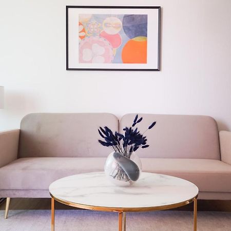 Boutique Studio With Terrace And Pool Wien Exteriör bild