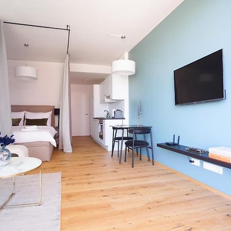 Boutique Studio With Terrace And Pool Wien Exteriör bild